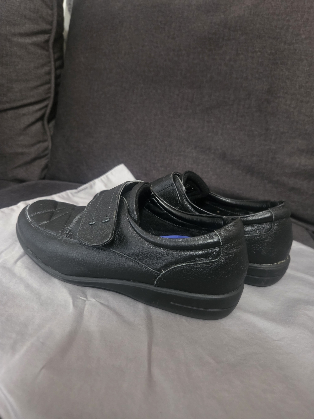 Dr. Scholl's Women's Black Leather Velcro Comfort Flats